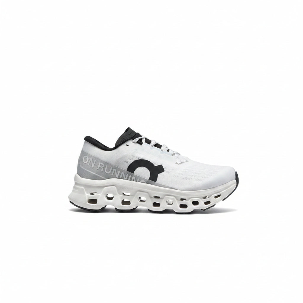 White-Black Vireon Sneakers