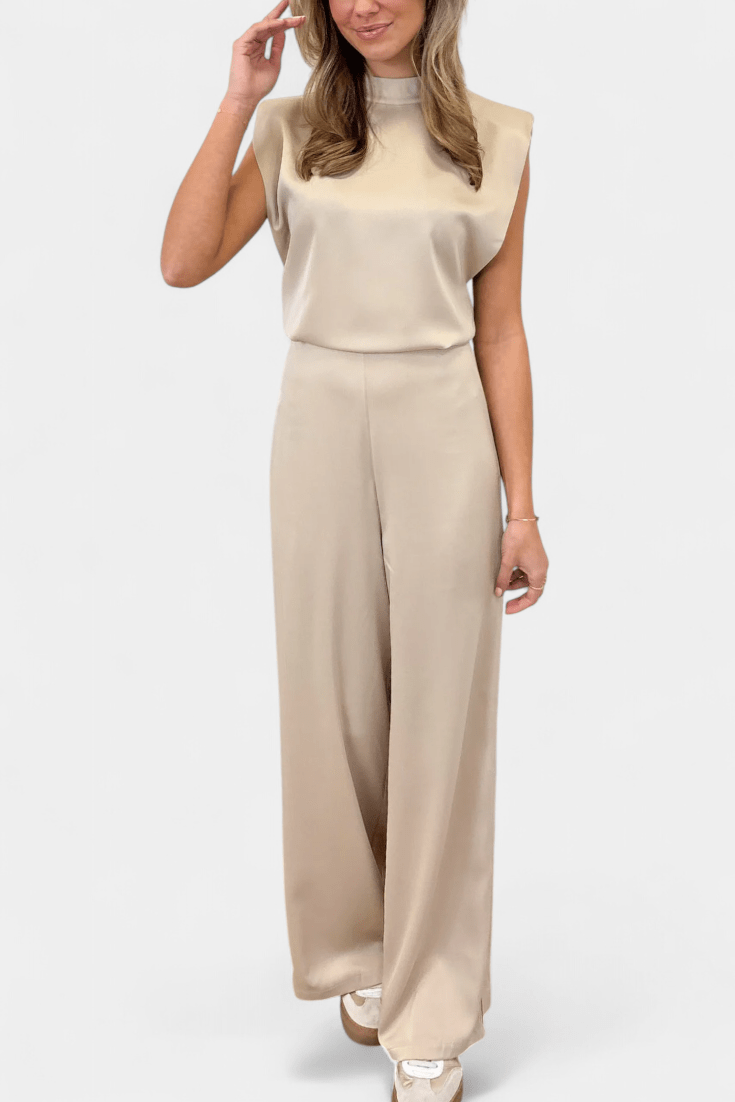 #Color_Beige